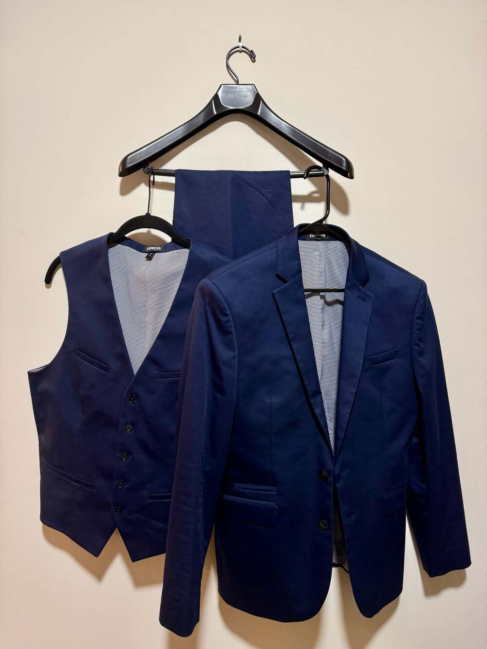 Express Men’s Navy Slim Fit 3-Piece Suit 36S / 28x30 Stretch+